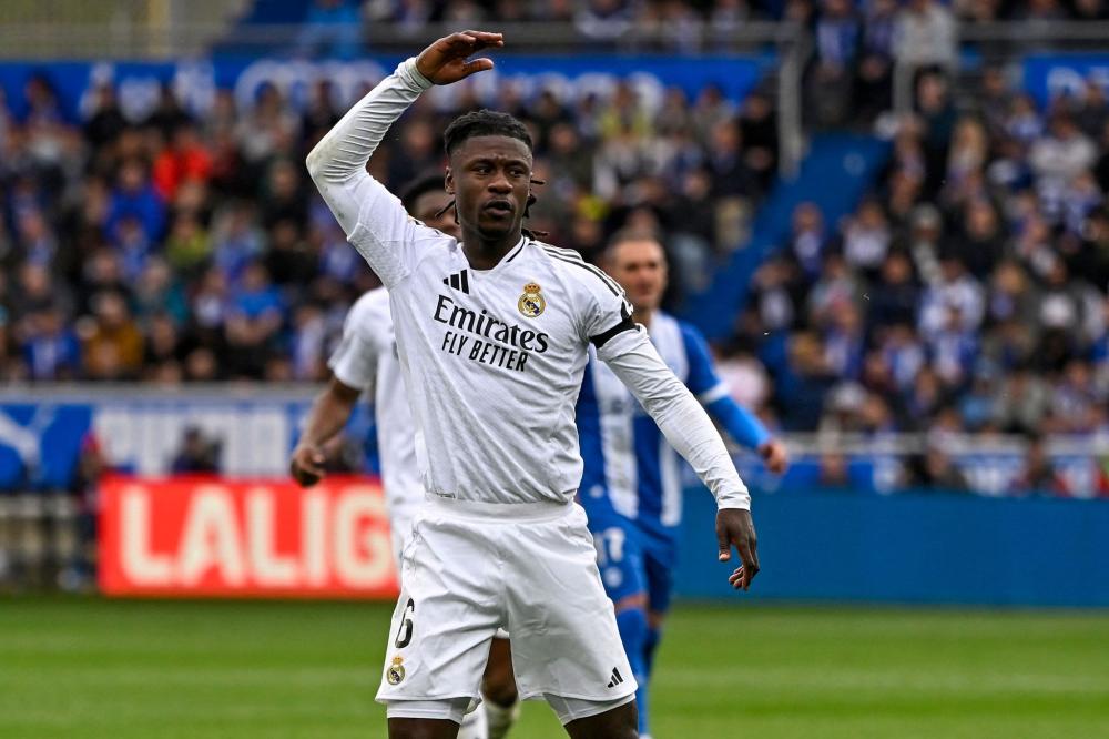 太恐怖了！郭艾伦：缝了四十多针 经历了人生最恐惧绝望时刻.